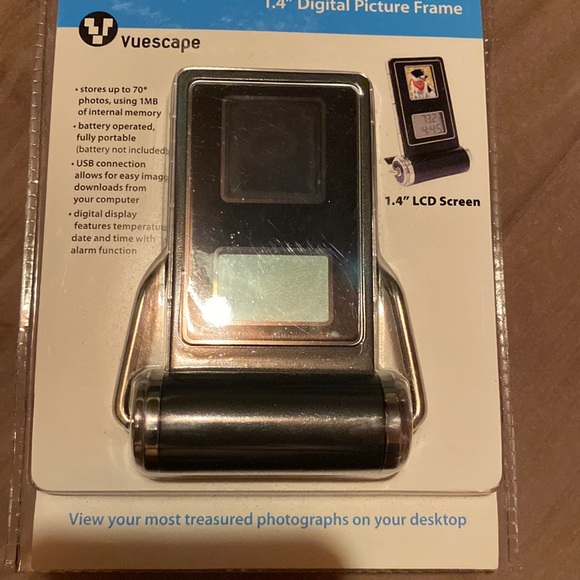 Digital Picture Frame - Picture 1 of 3